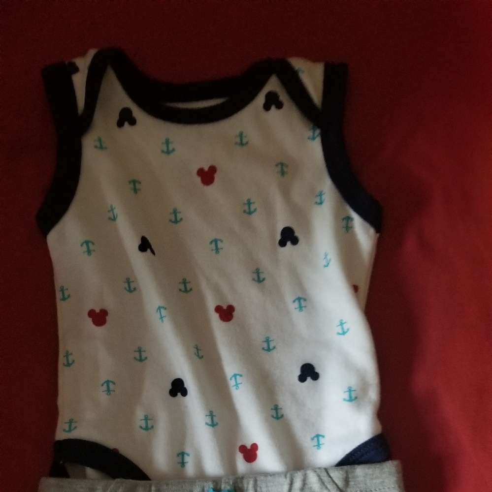 Disney top and bottom